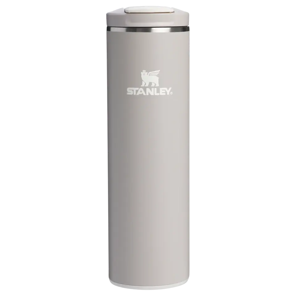 STANLEY FLIPTOP16 Stanley Termos ve Bardaklar - 0,47 L kapasiteli çift duvarlı vakum yalıtımlı termos bardak. 8 resmî renk seçeneği bulunur. Kurumsal logo uygulaması yüzey kontrolü ve numune onayıyla planlanır.
