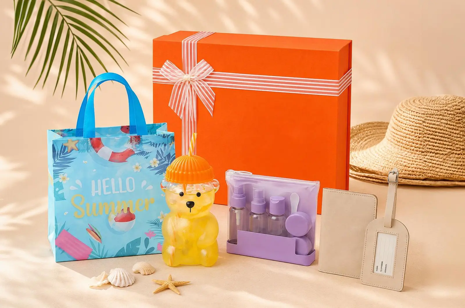TOPTAN POWERBANK YAZ-2704 Kurumsal Hediye Setleri ve Welcome Kitler - Mini plaj çantası, matara, kişisel bakım şişeleri, bagaj etiketi ve hediye kutusu içeren yaza merhaba konseptli kurumsal hediye seti.